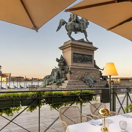 Szálloda Londra Palace 5*