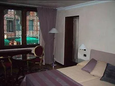 Szálloda Londra Palace 5*