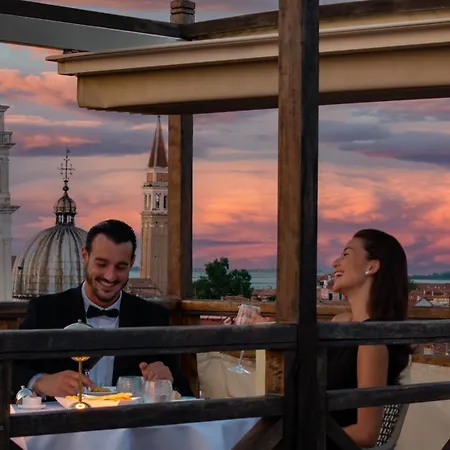 Отель Londra Palace 5*