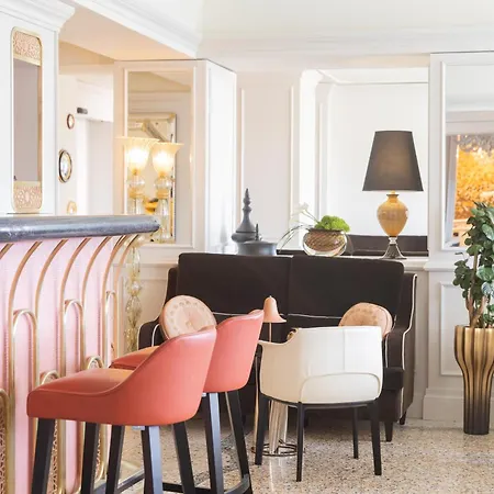 Отель Londra Palace