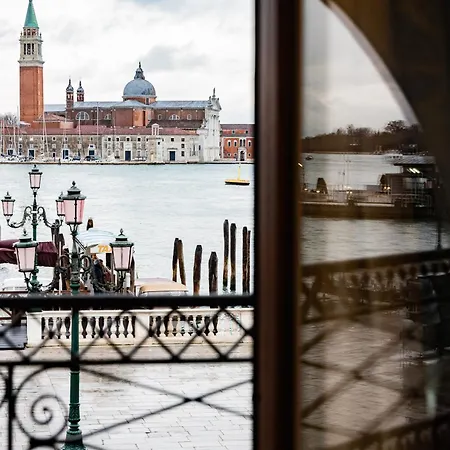 Londra Palace Отель
