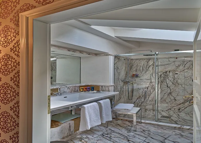 Londra Palace Hotel 5*