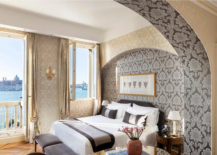 فندق Londra Palace