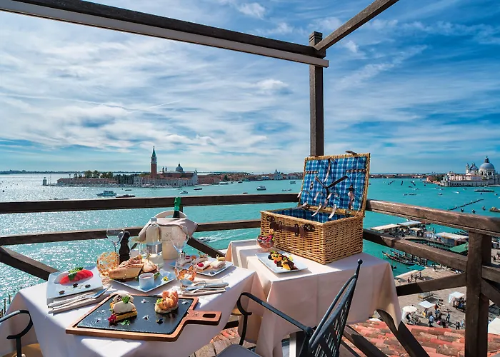 Londra Palace 5* البندقية