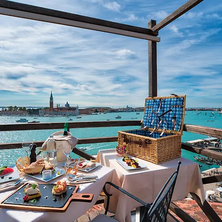 Londra Palace 5* Benátky