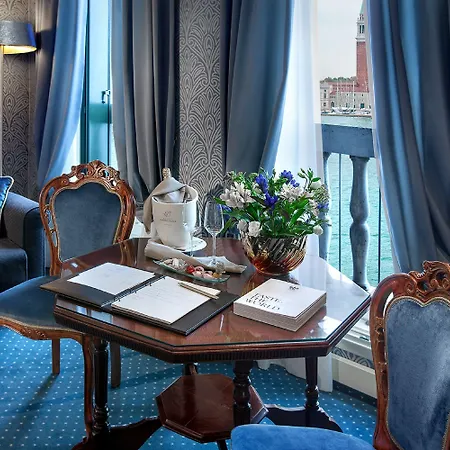 Hotel Londra Palace Benátky