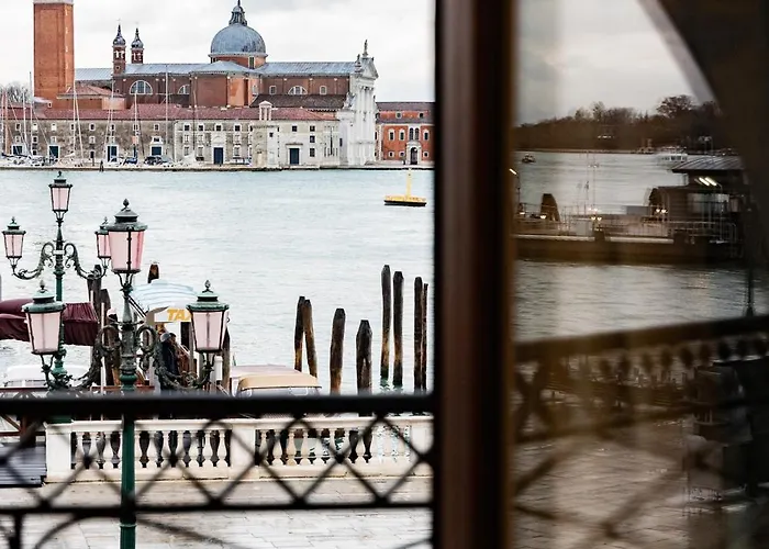 Londra Palace 호텔