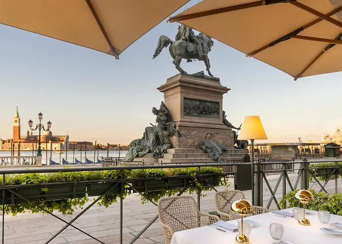 Hotel Londra Palace 5*